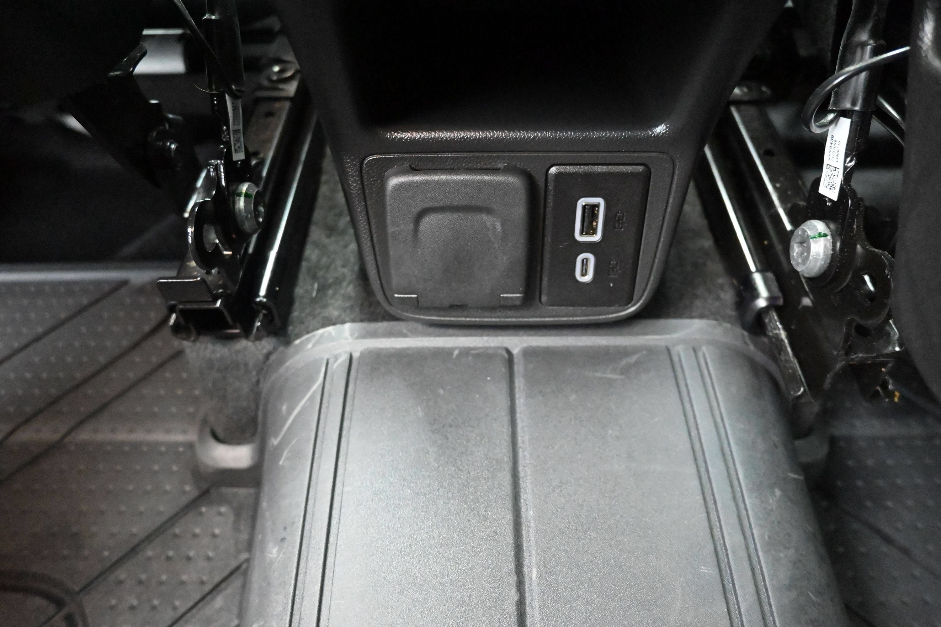 Used 2026 Chevrolet TrailBlazer RS w/ Convenience Package AWD/4WD image 25