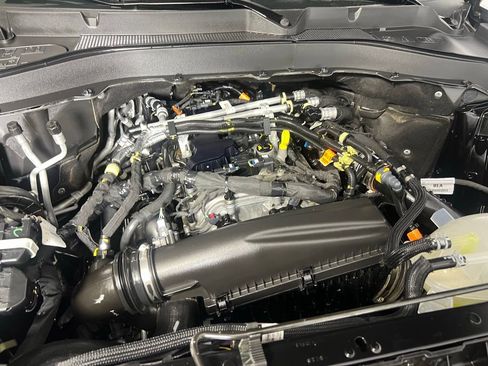 Used 2025 Ford Explorer Active image 37