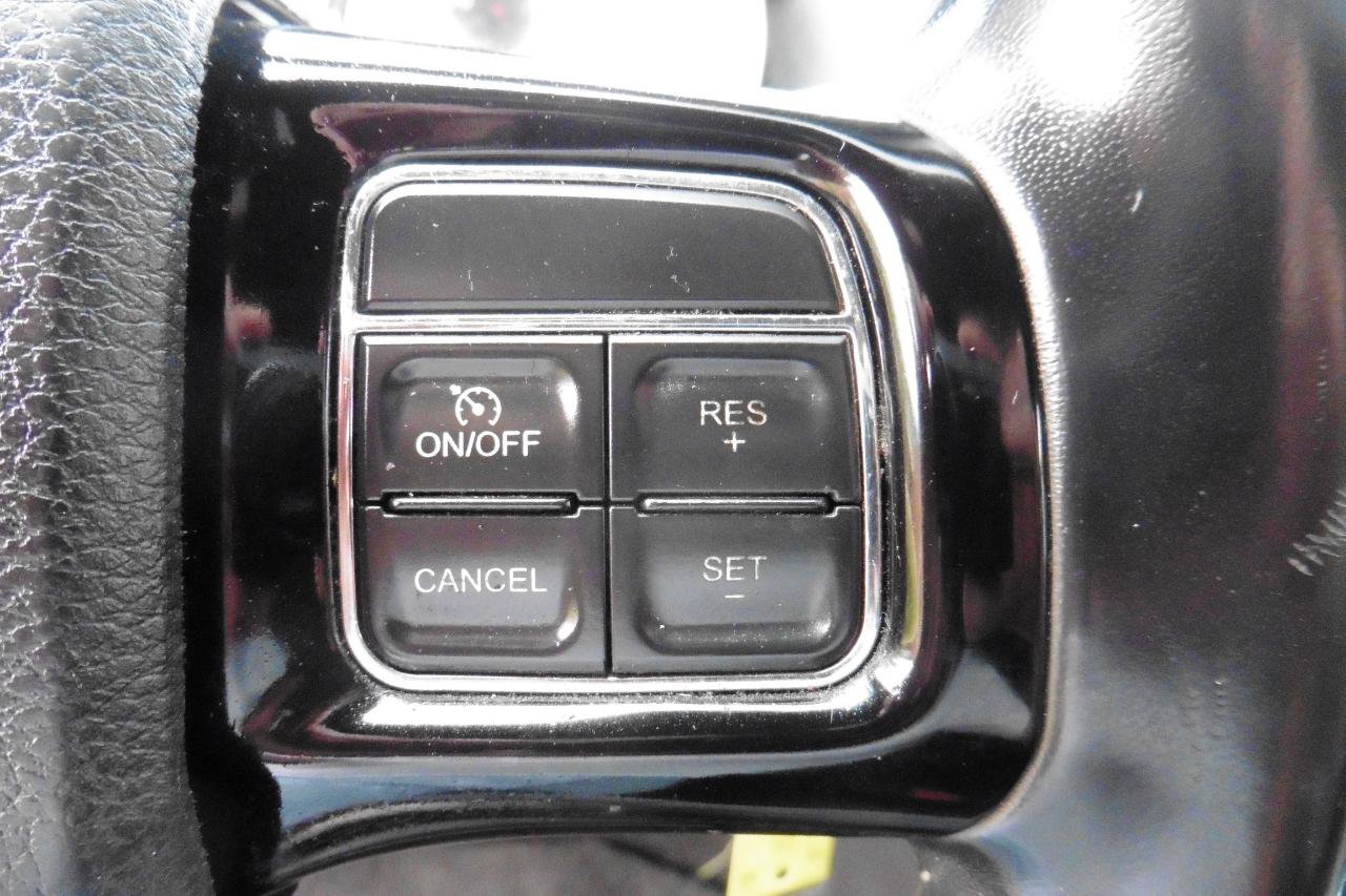 Used 2019 Dodge Grand Caravan SXT FWD image 7