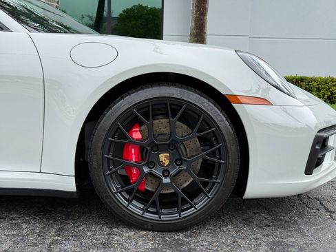 Used 2022 Porsche 911 Carrera 4S image 3