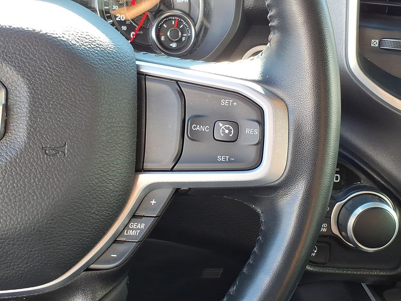 Used 2023 RAM 1500 Big Horn AWD/4WD image 18