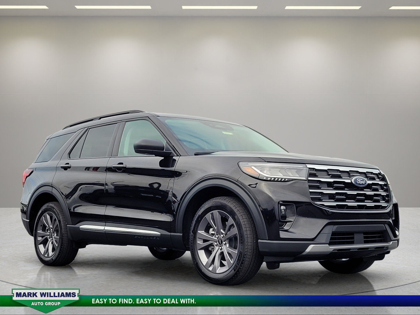 Used 2025 Ford Explorer Active w/ Active Comfort Package AWD/4WD image 1