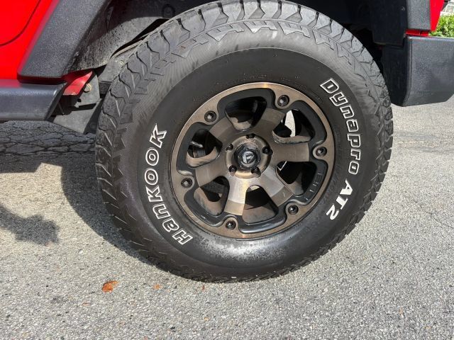 Used 2017 Jeep Wrangler Unlimited Sport w/ Quick Order Package 24S AWD/4WD image 10
