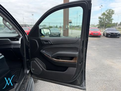 Used 2020 Chevrolet Tahoe LT AWD/4WD image 19