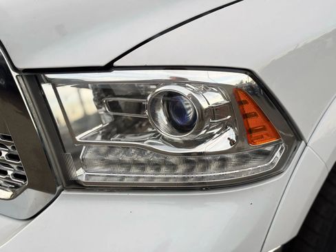 Used 2017 RAM 1500 Laramie w/ Convenience Group image 11