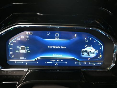 Used 2025 Chevrolet Silverado 1500 ZR2 w/ Technology Package image 11