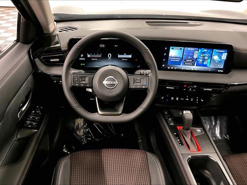 New 2026 Nissan Kicks SR w/ SR Premium Package AWD/4WD image 39