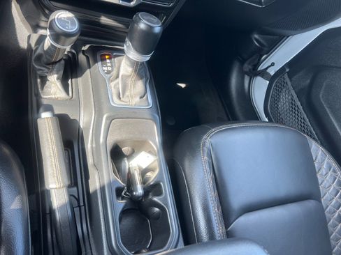 Used 2023 Jeep Wrangler Altitude image 17