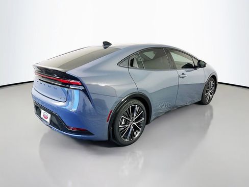 Used 2026 Toyota Prius XLE image 5