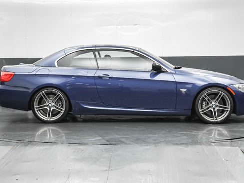 Used 2012 BMW 335is Convertible image 35