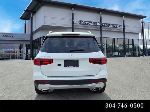 Used 2026 Mercedes-Benz GLB 250 4MATIC image 4