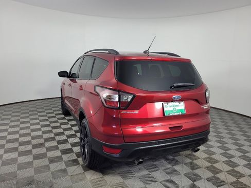 Used 2017 Ford Escape Titanium FWD image 5