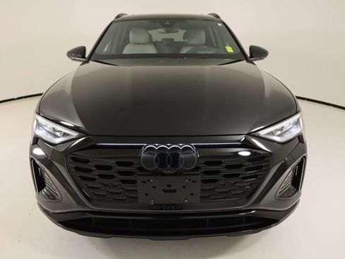 Used 2024 Audi Q8 e-tron Prestige w/ Prestige Package AWD/4WD image 8