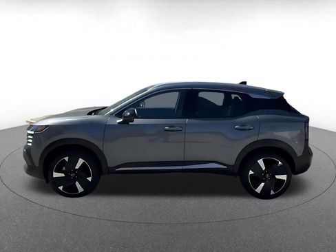 Used 2026 Nissan Kicks SR AWD/4WD image 9