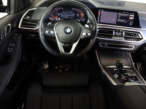 Used 2022 BMW X5 xDrive40i w/ Premium Package AWD/4WD image 3