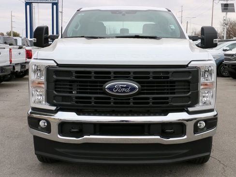 New 2026 Ford F250 XL w/ XL Chrome Package AWD/4WD image 3
