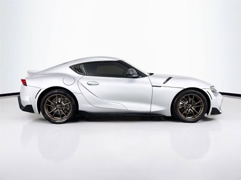 Used 2022 Toyota Supra w/ Safety & Technology Package RWD image 10