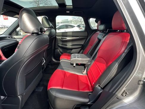 Used 2025 INFINITI QX50 Sport AWD/4WD image 34