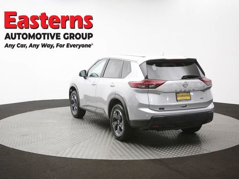 Used 2024 Nissan Rogue SV FWD image 64