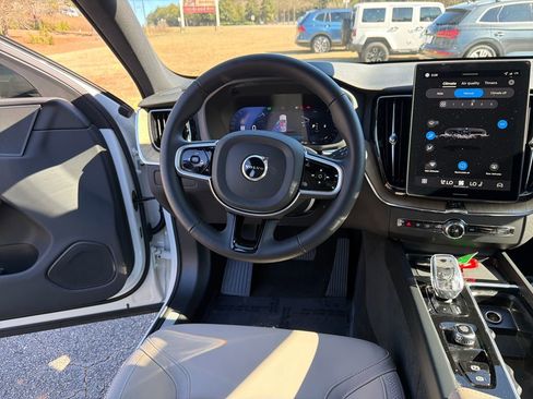 Used 2026 Volvo XC60 B5 Plus w/ Protection Package Premier image 17