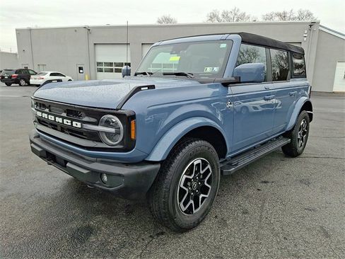 Used 2023 Ford Bronco Outer Banks image 6