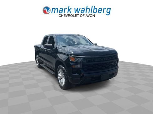 Used 2023 Chevrolet Silverado 1500 Custom AWD/4WD image 2