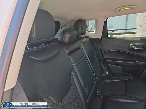 Used 2019 Jeep Compass Trailhawk AWD/4WD image 45