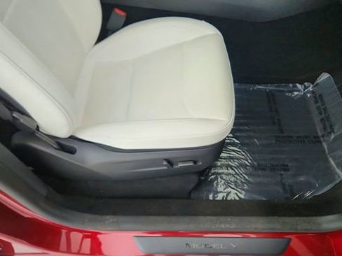 Used 2026 Tesla Model Y AWD image 22