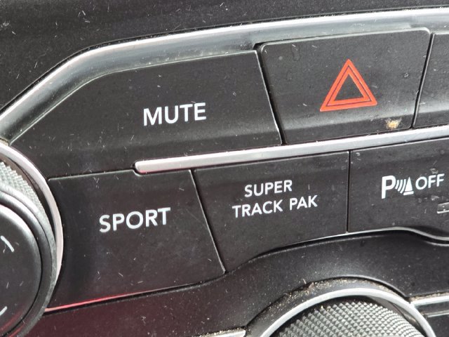 Used 2022 Dodge Charger R/T w/ Plus Group RWD image 18