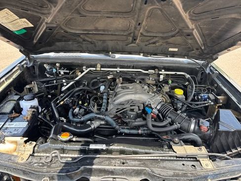 Used 2004 Nissan Xterra XE AWD/4WD image 19