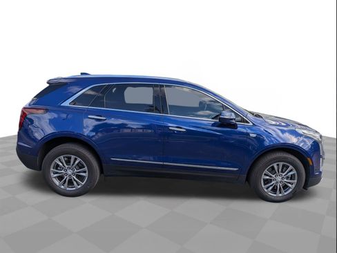 Certified 2023 Cadillac XT5 Premium Luxury w/ Technology Package FWD image 3