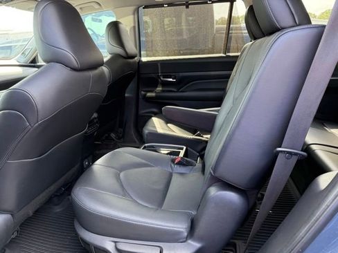 Used 2024 Toyota Grand Highlander FWD image 6