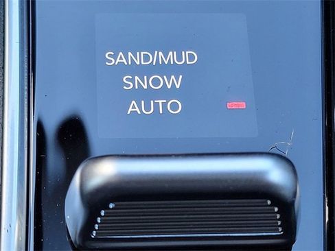 Certified 2024 Jeep Compass Limited image 6