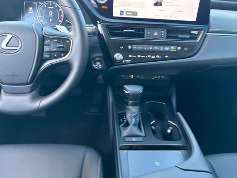 Certified 2025 Lexus ES 350 w/ Premium Package image 29