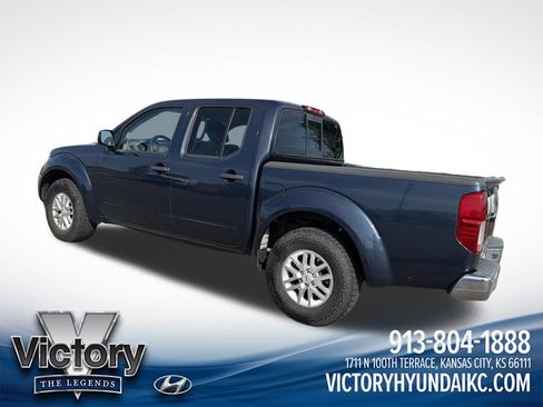 Used 2019 Nissan Frontier SV RWD image 8