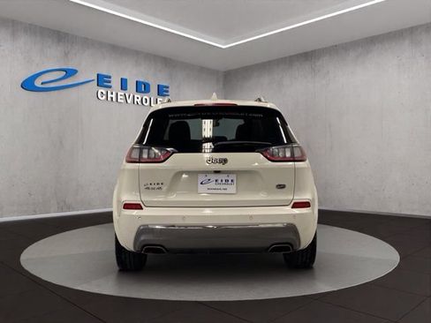 Used 2019 Jeep Cherokee Overland w/ Technology Group AWD/4WD image 14