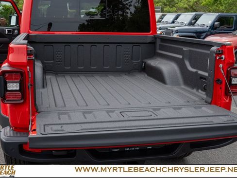 New 2025 Jeep Gladiator Sport w/ Premium Package image 30