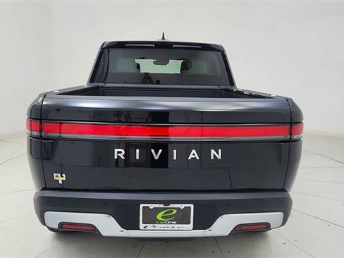 Used 2023 Rivian R1T Adventure image 5