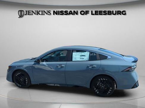 New 2026 Nissan Sentra SR w/ Floor Mat Package FWD image 10