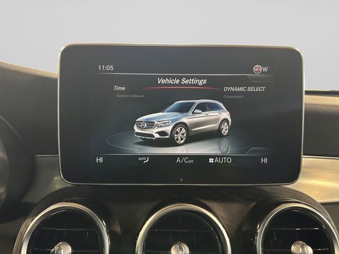 Used 2019 Mercedes-Benz GLC 300 4MATIC w/ Multimedia Package image 31