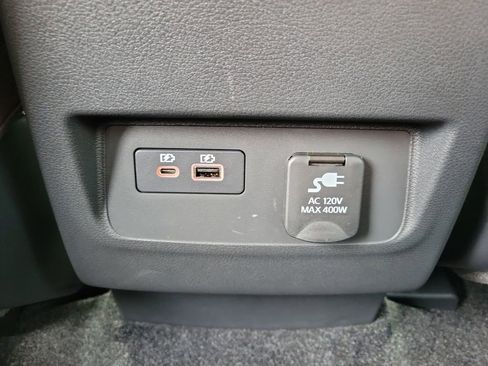 New 2025 Nissan Frontier SV w/ SV Convenience Package image 16