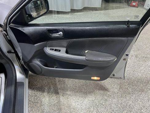 Used 2006 Honda Accord EX-L image 19