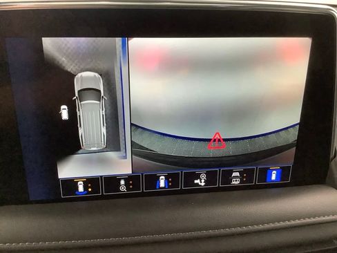 Used 2022 Chevrolet Tahoe Z71 w/ Z71 Off-Road Package image 20