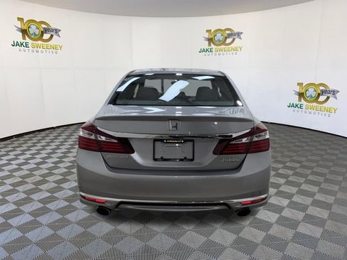 Used 2017 Honda Accord Sport Special Edition image 9