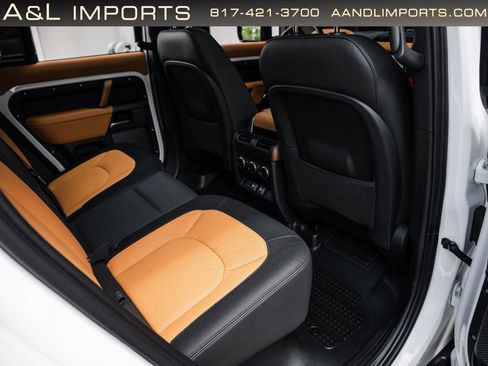 Used 2023 Land Rover Defender 110 X-Dynamic SE AWD/4WD image 59