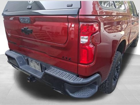 Used 2022 Chevrolet Silverado 1500 LTZ w/ LTZ Premium Package AWD/4WD image 11