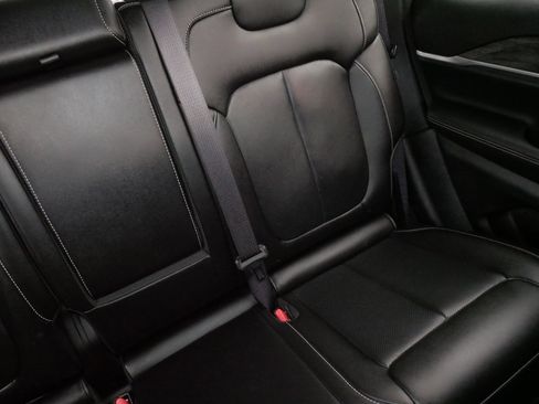 Used 2023 Jeep Grand Cherokee Limited w/ Luxury Tech Group II image 14