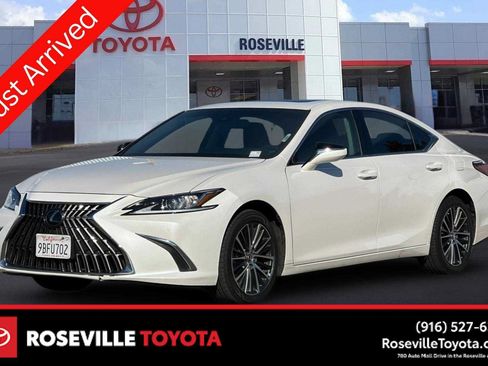 Used 2022 Lexus ES 350 w/ Premium Package FWD image 1
