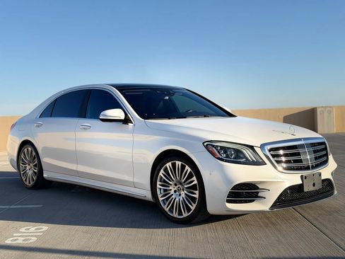 Used 2018 Mercedes-Benz S 560 Sedan image 3