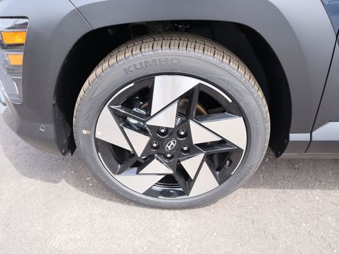 New 2026 Hyundai Kona Limited FWD image 18
